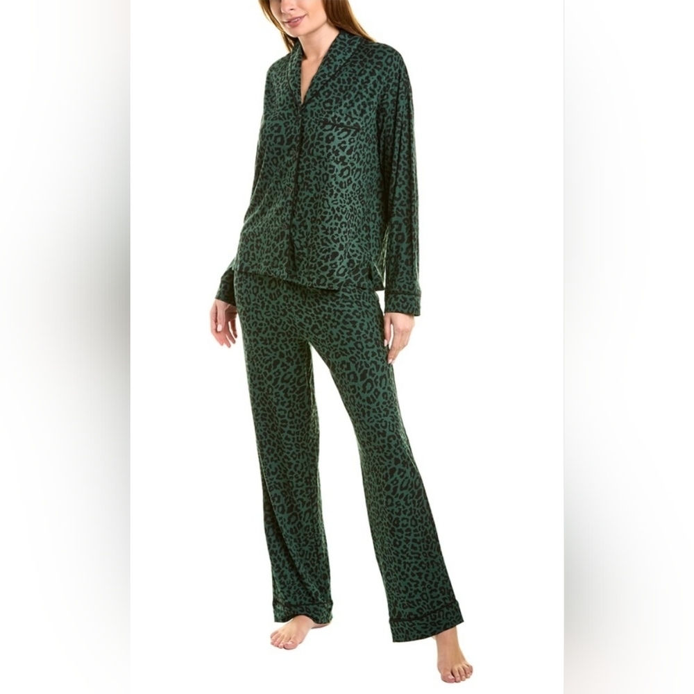 Donna Karan Velour Pajama Set. Size XL .